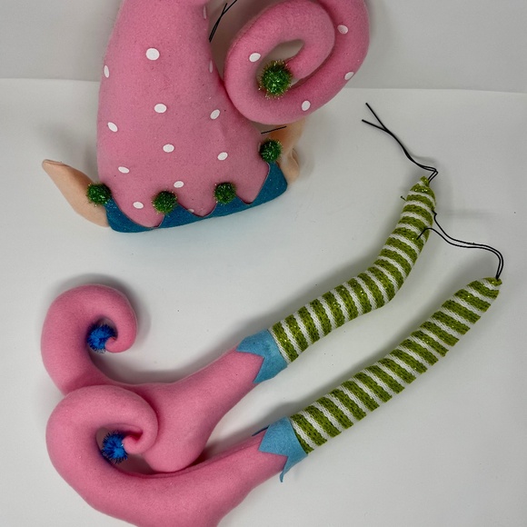 Whimsical Plush Elf Wreath Kit – 3-Piece Pre-Wired Set - Picture 2 of 9